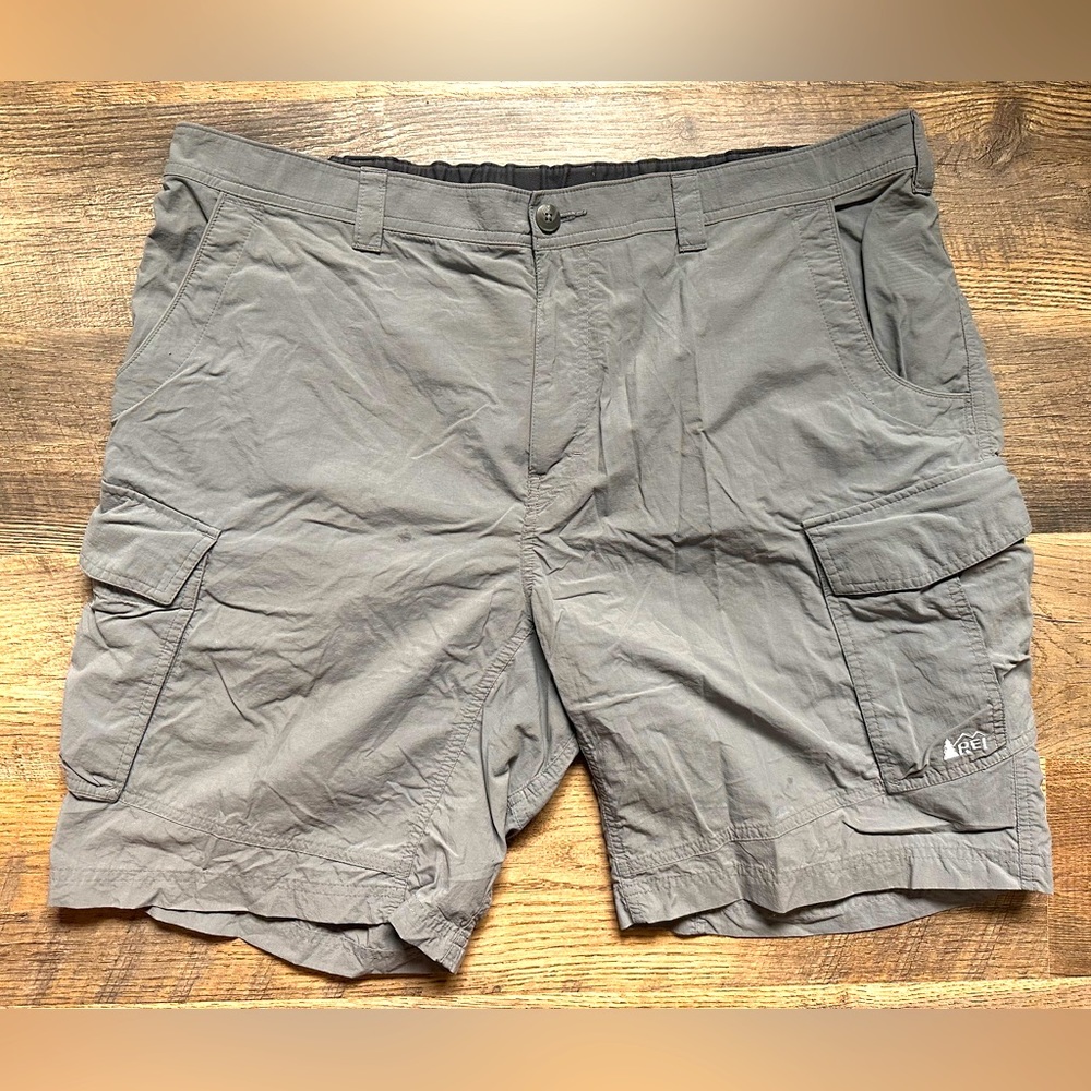 Men’s REI Vintage Cargo Hiking Shorts